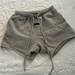 Gray men’s shorts Essentials Fear of God size xl